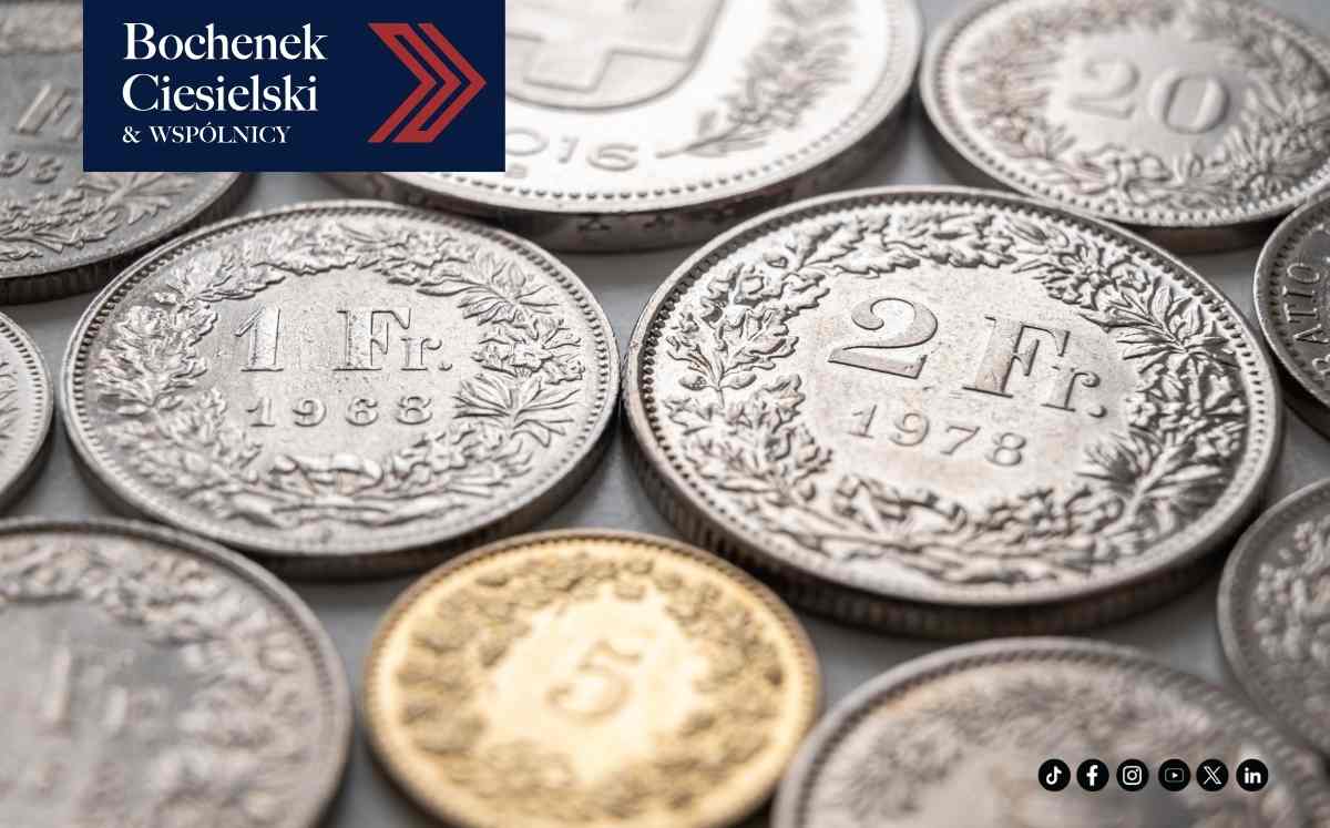 Monety franków szwajcarskich jako symbol kredytów frankowych i rozliczeń finansowych – Bochenek Ciesielski & Wspólnicy.