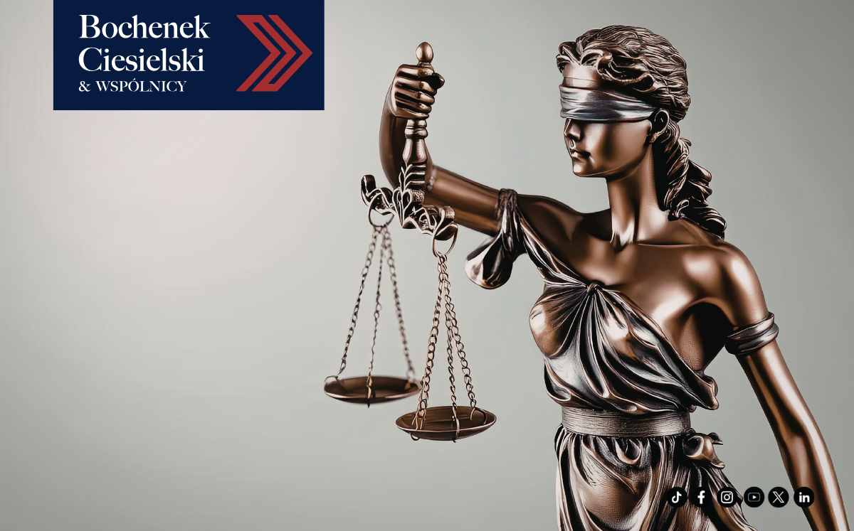 Statua Temidy z wagą w dłoni – symbol prawa i sprawiedliwości, grafika kancelarii Bochenek Ciesielski & Wspólnicy.