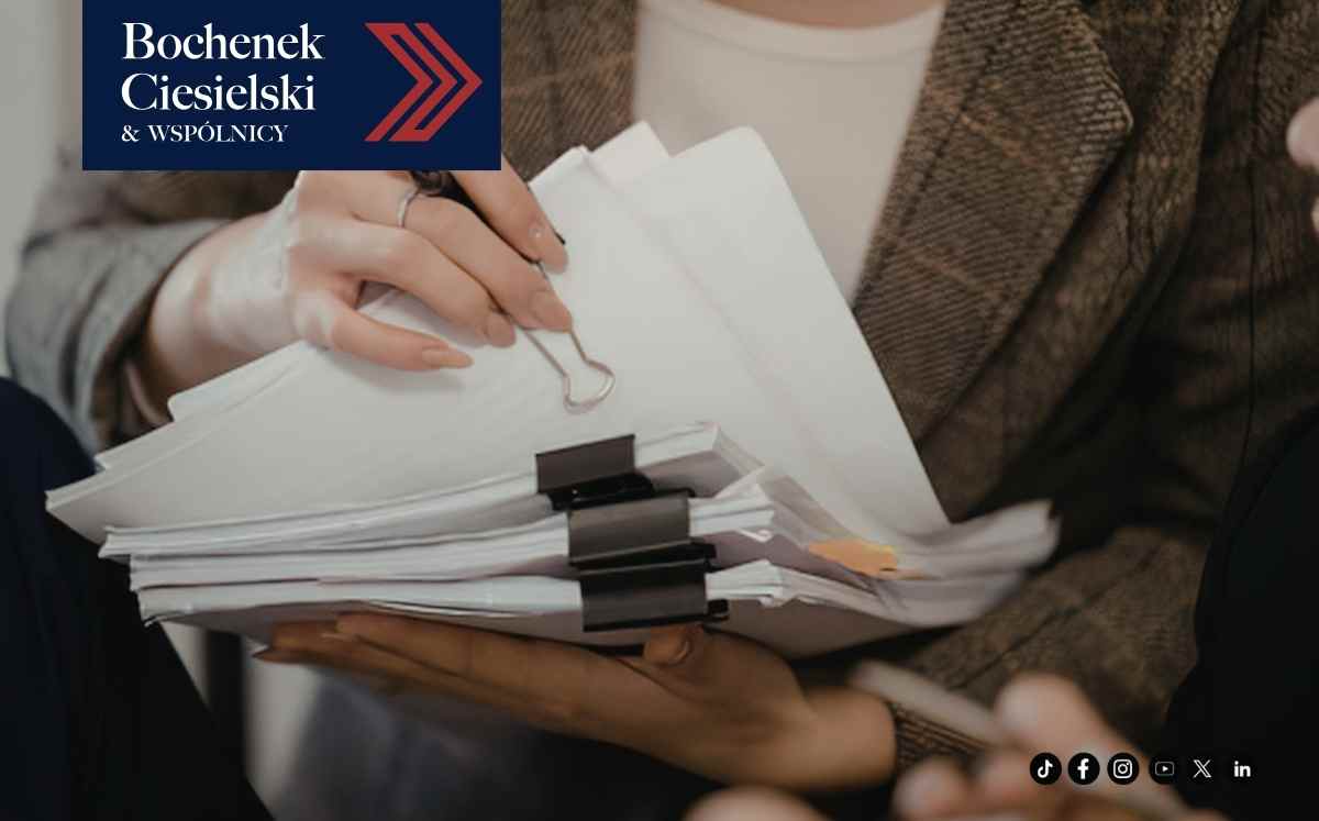 Grafika kancelarii Bochenek, Ciesielski i Wspólnicy przedstawiająca analizę dokumentów kredytowych po wyroku TSUE w sprawie sankcji kredytu darmowego.